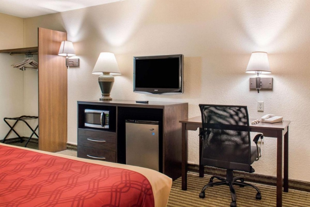 Room image 3